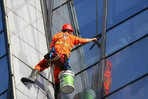 合肥蜘蛛人幕墙清洗